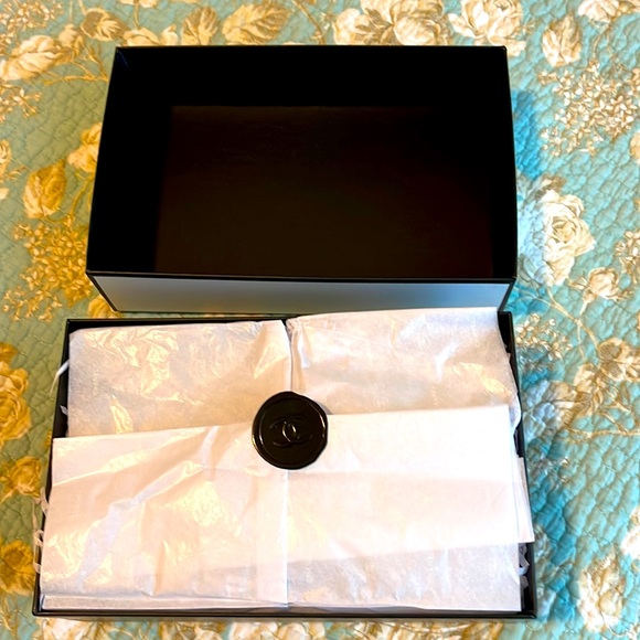 Channel Box 9x3 - Picture 2 of 3